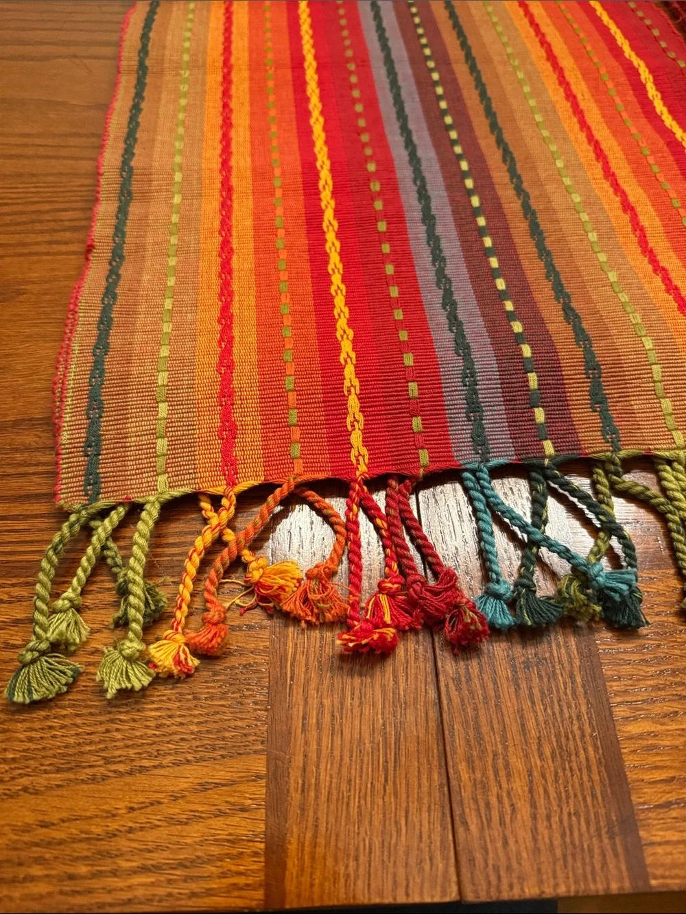 Pier 1 Vibrant Red Orange Striped Woven 6ft. Runner and 4 Placemats